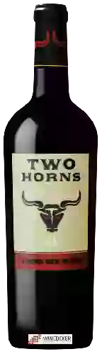 Bodega Two Horns - A Mean Red Blend